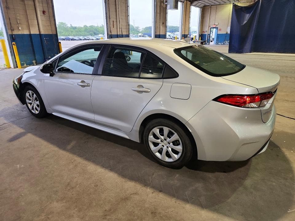 2022 TOYOTA COROLLA LE 2