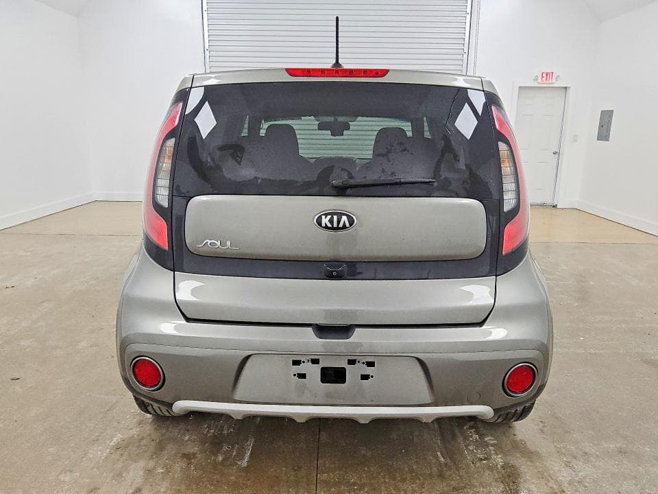 2018 KIA SOUL + 6