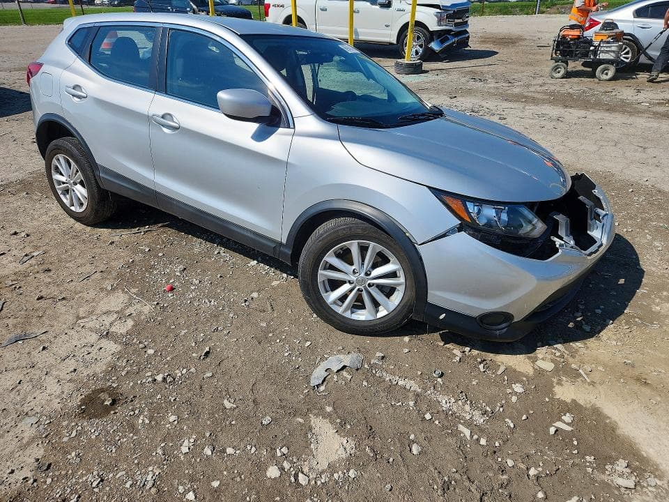 2017 NISSAN ROGUE SPORT S 4