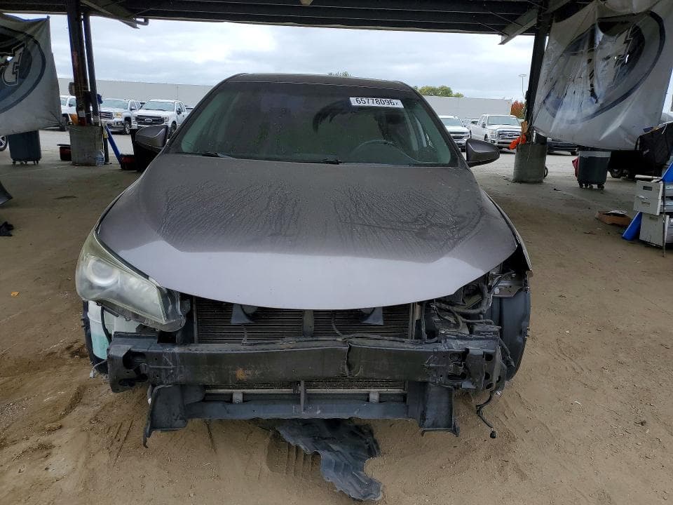 2017 TOYOTA CAMRY SE 5
