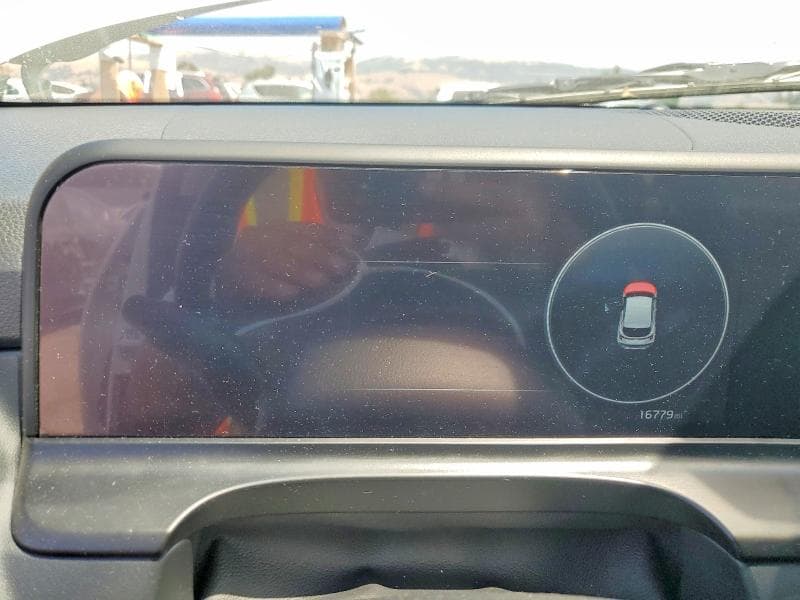 2025 KIA SELTOS EX 9