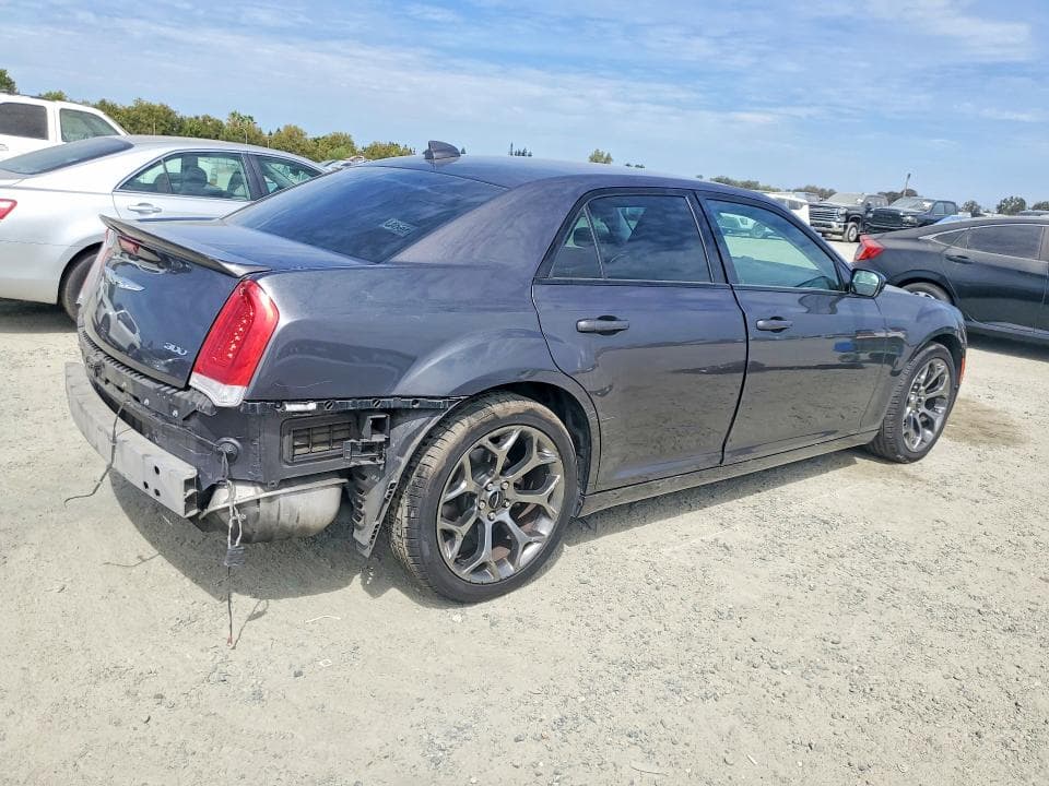 2018 CHRYSLER 300 TOURING 3