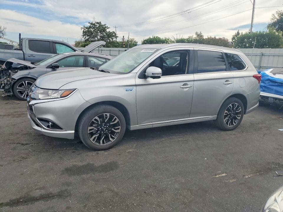 2018 MITSUBISHI OUTLANDER SE