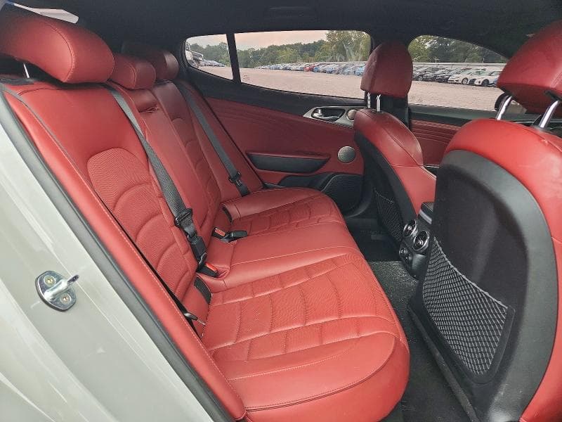 2023 KIA STINGER GT2 10