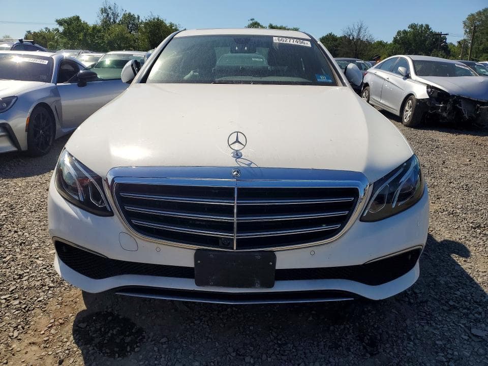 2019 MERCEDES-BENZ E 300 4MAT 5