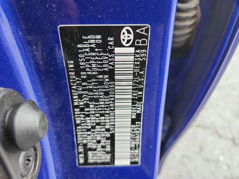 2017 TOYOTA COROLLA SE 12