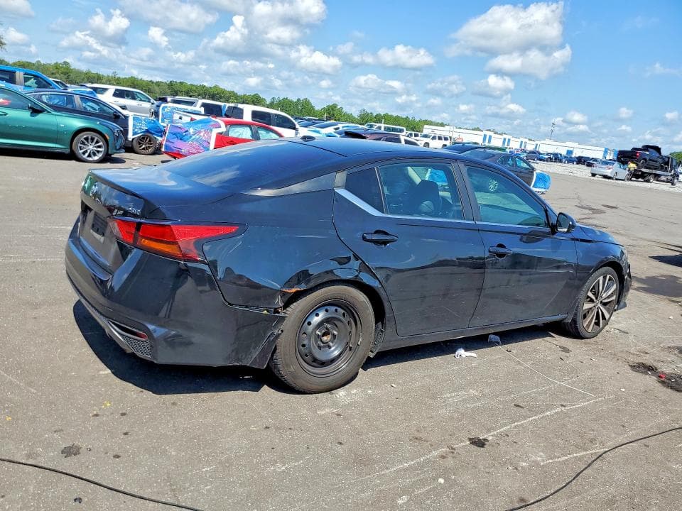 2019 NISSAN ALTIMA SR 3