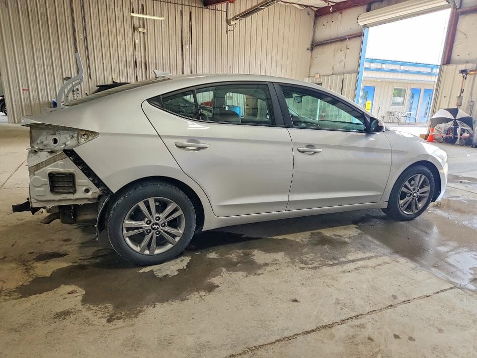 2017 HYUNDAI ELANTRA SE 3