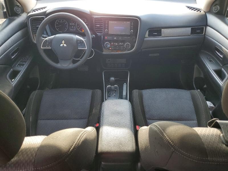 2018 MITSUBISHI OUTLANDER ES 8