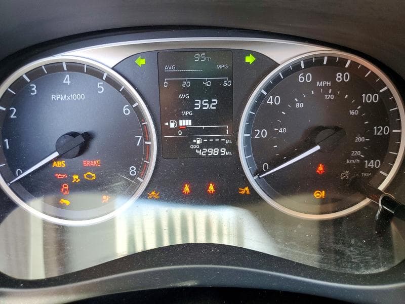2024 NISSAN KICKS S 9