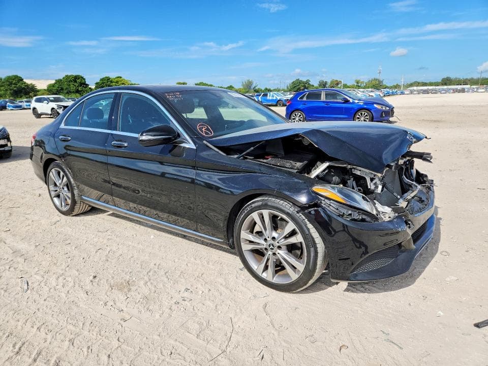 2018 MERCEDES-BENZ C 300 4