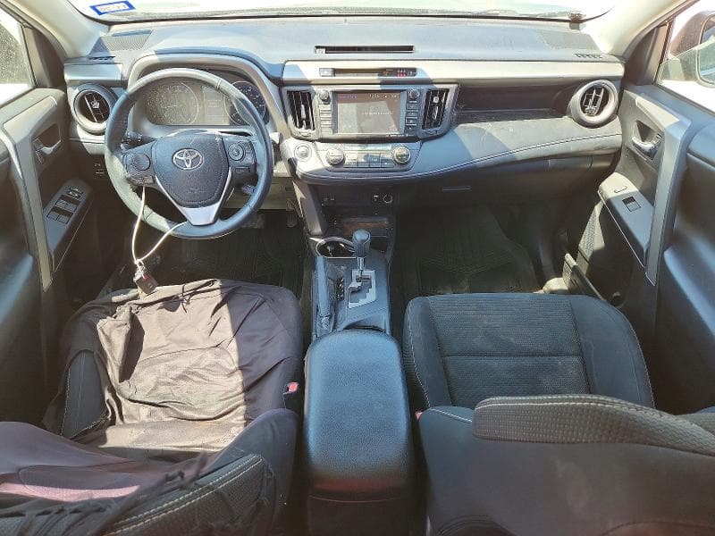 2018 TOYOTA RAV4 XLE 8
