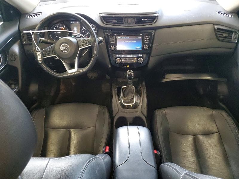 2017 NISSAN ROGUE SL 8