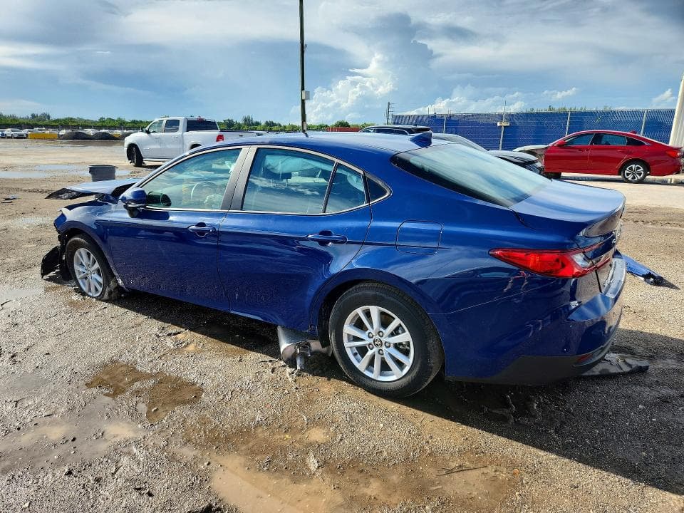 2026 TOYOTA CAMRY LE 2