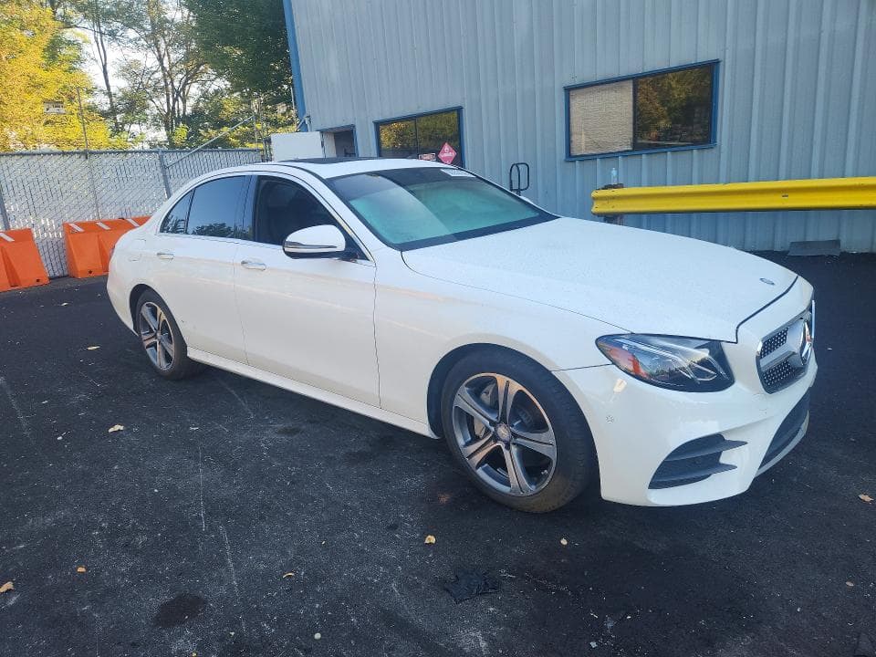 2017 MERCEDES-BENZ E 300 4MATIC 4