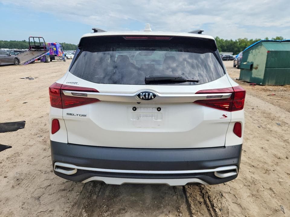 2021 KIA SELTOS S 6
