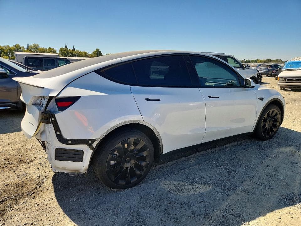 2023 TESLA MODEL Y 3
