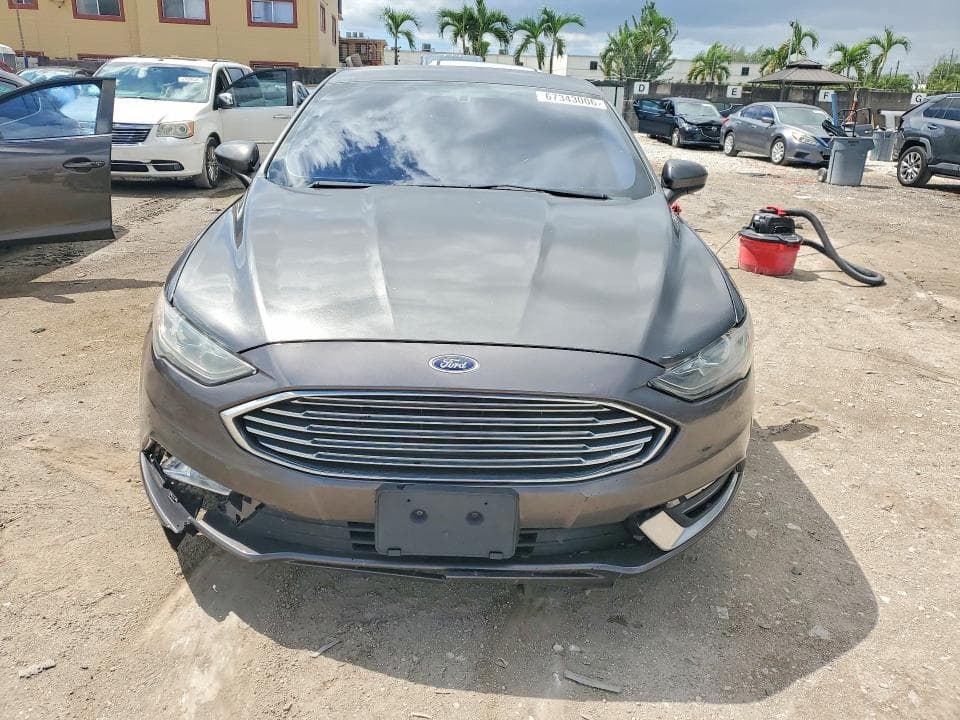 2017 FORD FUSION SE 5