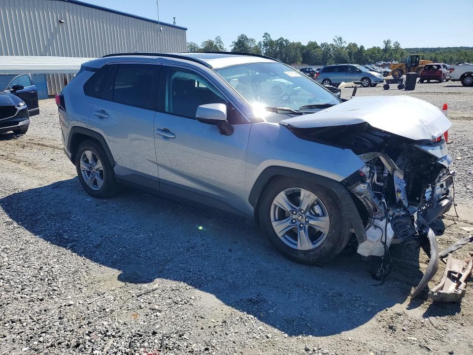 2023 TOYOTA RAV4 XLE 4