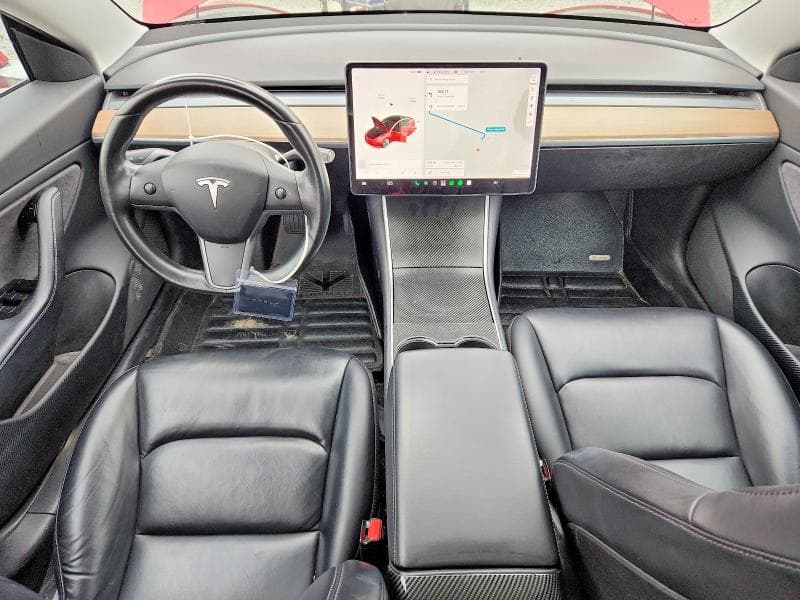 2018 TESLA MODEL 3 8
