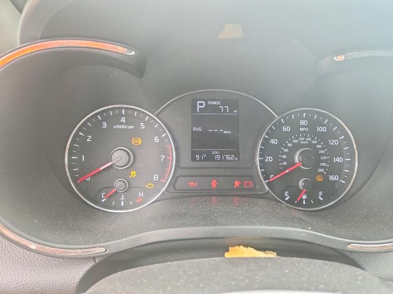 2017 KIA FORTE LX 9