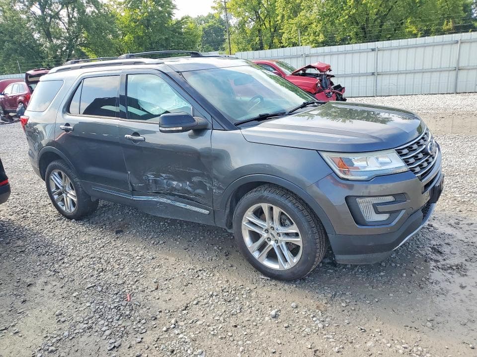 2017 FORD EXPLORER XLT 4