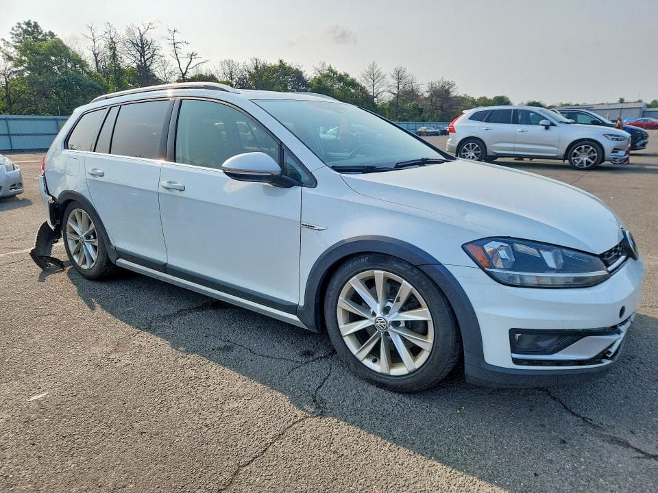 2019 VOLKSWAGEN GOLF ALLTRACK S 4