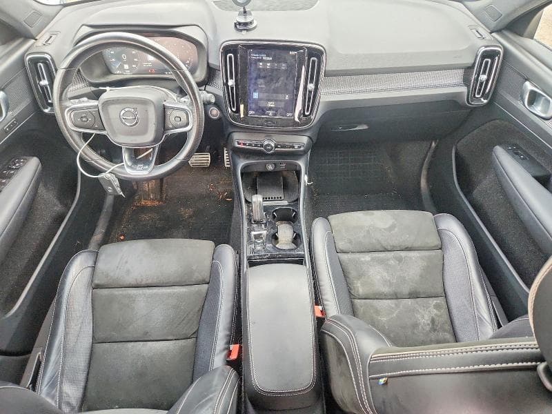 2019 VOLVO XC40 T5 R-DESIGN 8