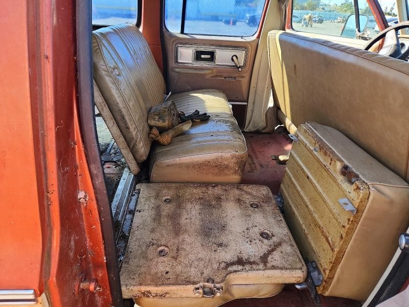 1978 CHEVROLET SUBRBAN 11