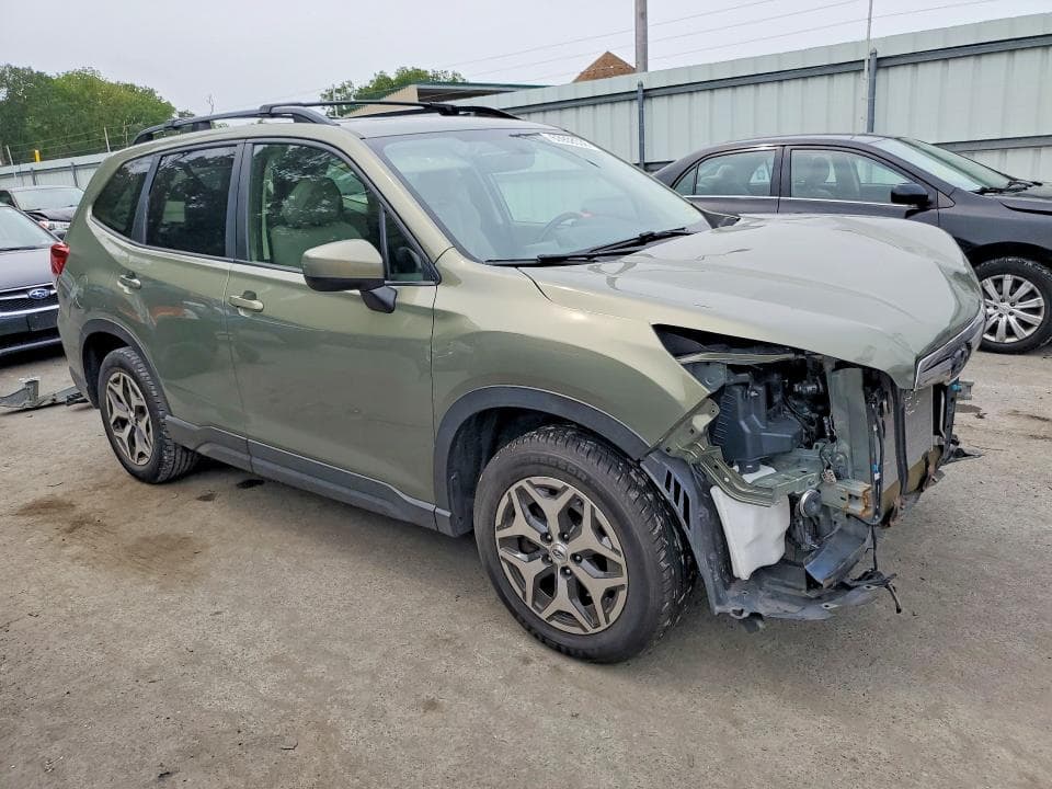 2019 SUBARU FORESTER PREMIUM 4