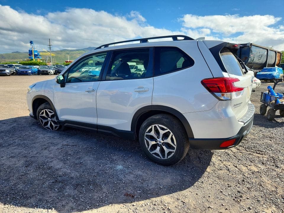 2022 SUBARU FORESTER PREMIUM 2
