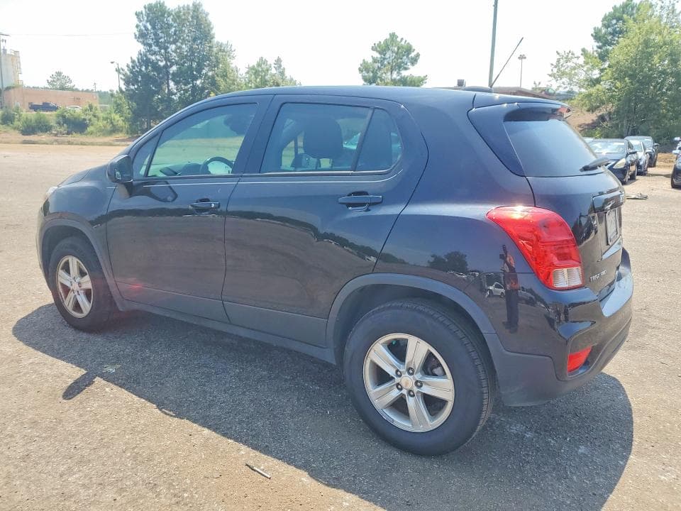 2022 CHEVROLET TRAX LS 2