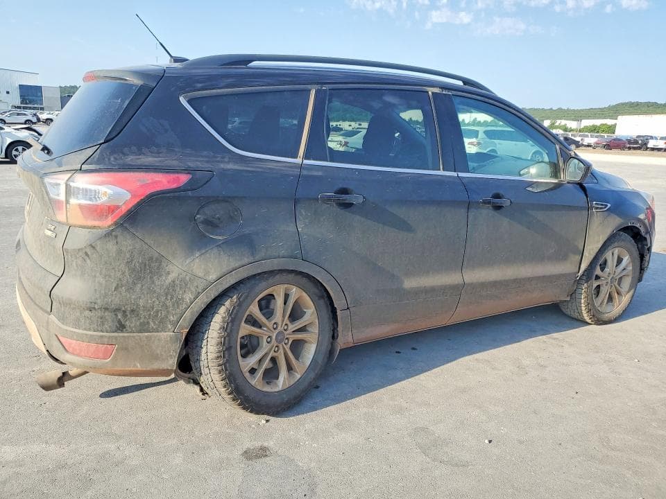 2018 FORD ESCAPE SE 3