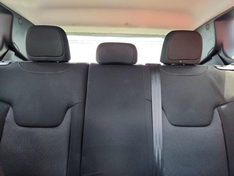 2018 JEEP RENEGADE SPORT 10