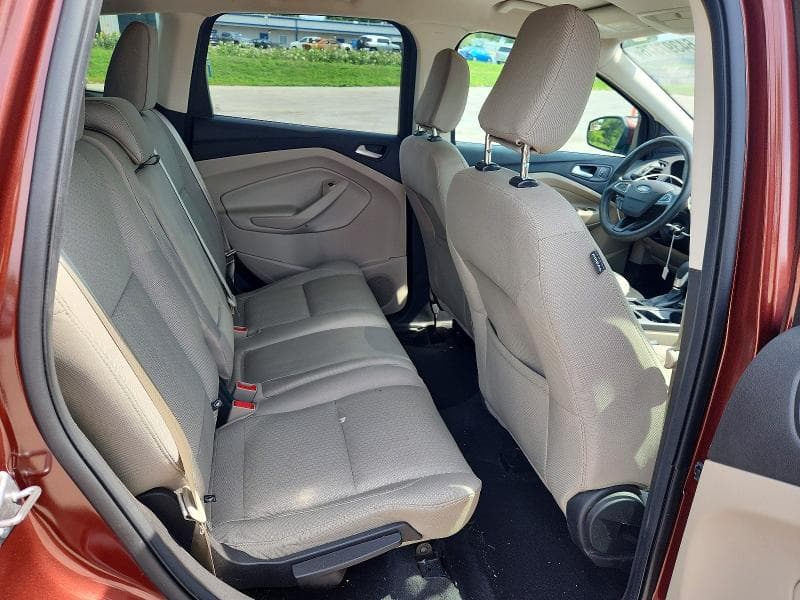 2018 FORD ESCAPE SE 11