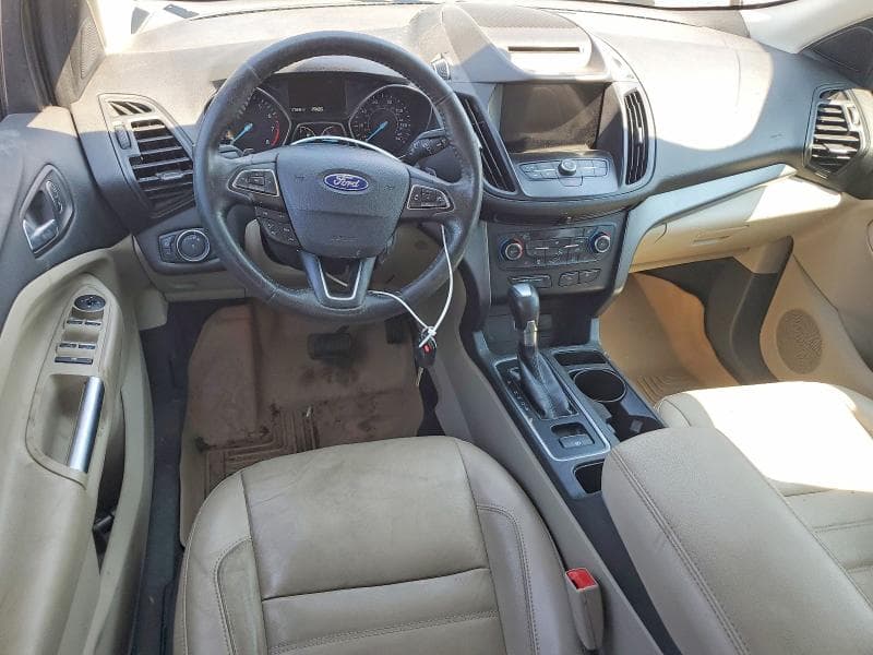 2017 FORD ESCAPE SE 8