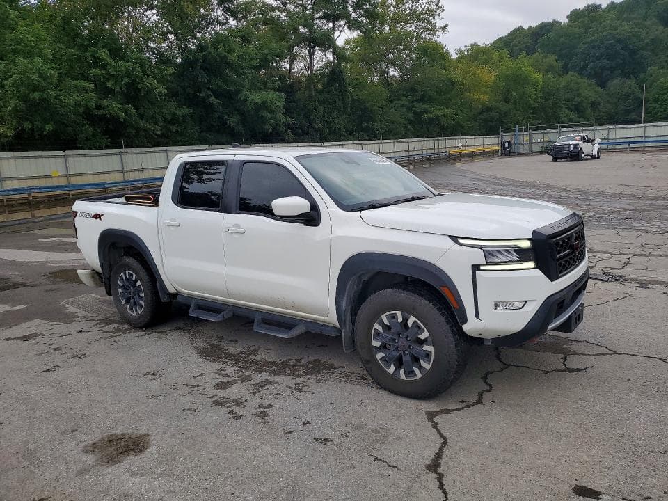 2024 NISSAN FRONTIER PRO-4X 4