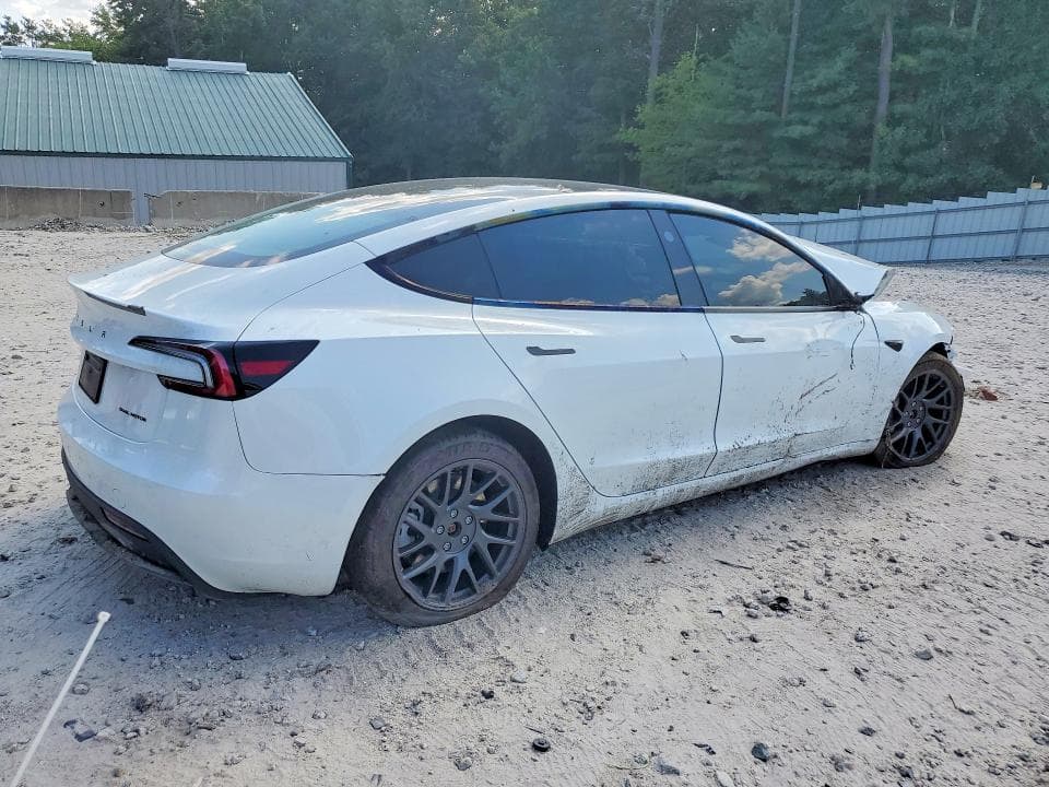 2026 TESLA MODEL 3 3