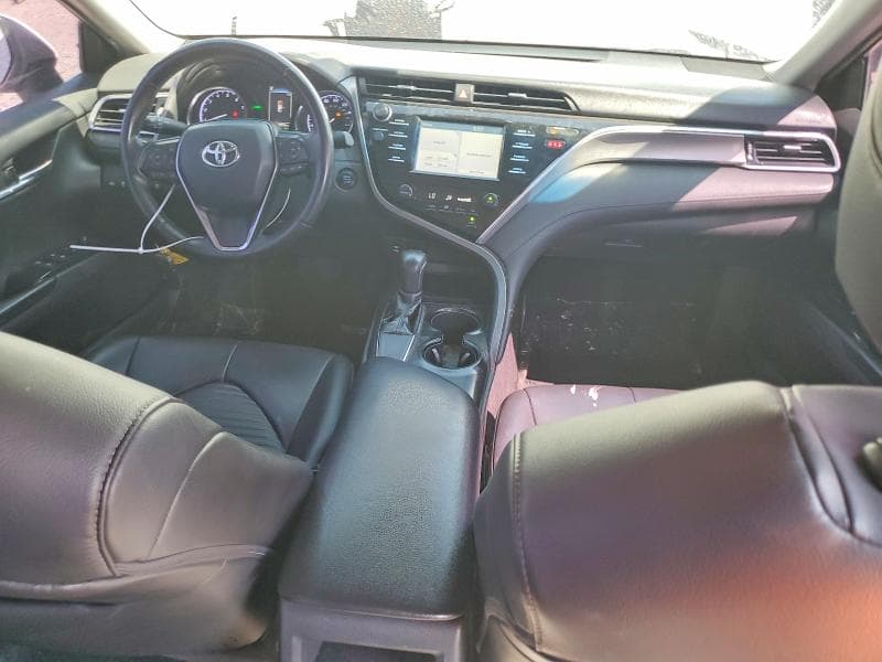 2018 TOYOTA CAMRY SE 8
