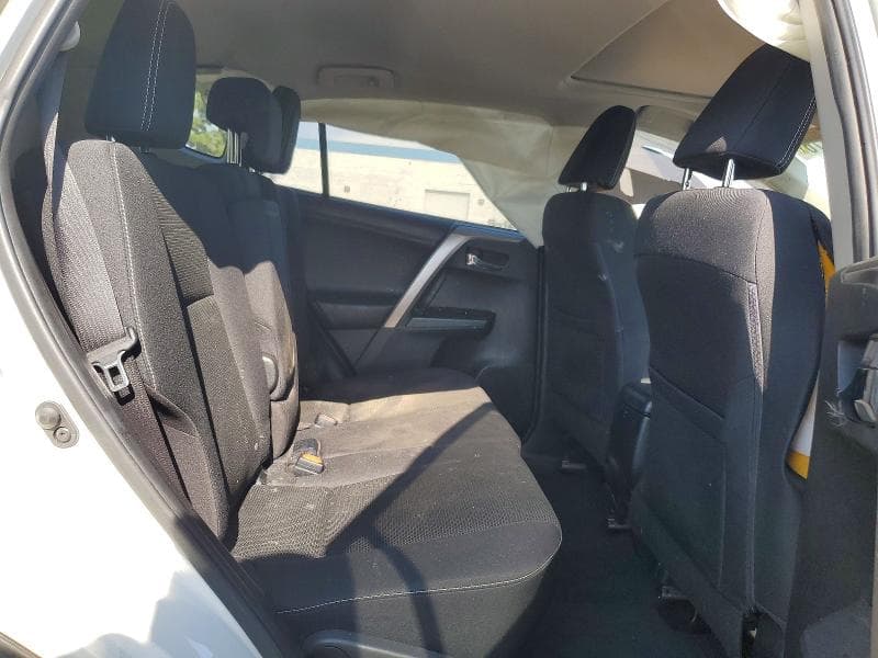 2018 TOYOTA RAV4 XLE 11
