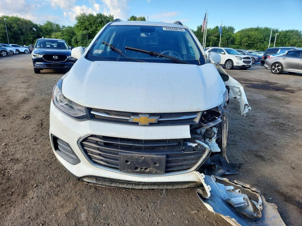 2017 CHEVROLET TRAX 1LT 5