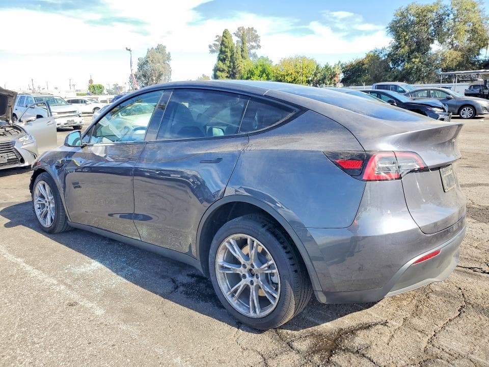2023 TESLA MODEL Y 2