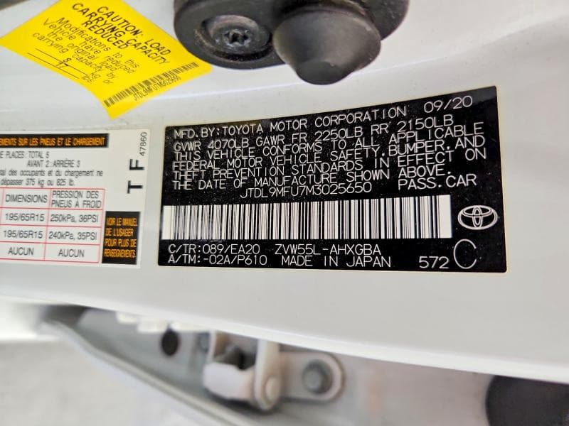 2021 TOYOTA PRIUS XLE AWD-E 12