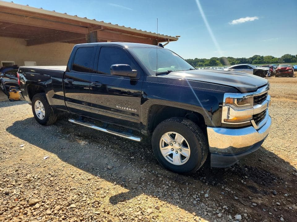 2018 CHEVROLET SILVERADO C1500 LT 4