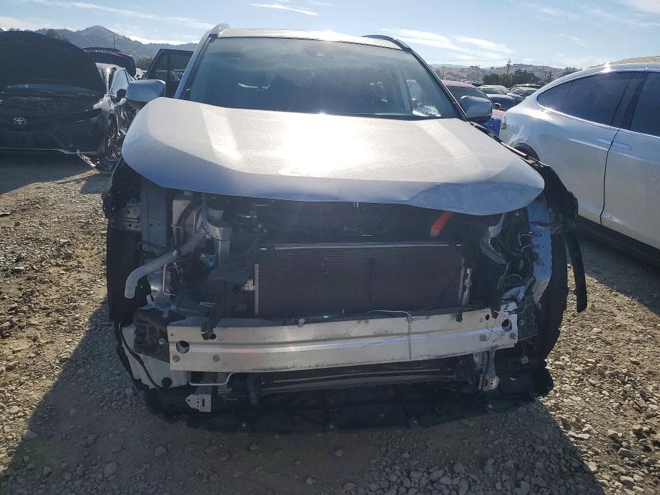 2021 TOYOTA RAV4 XLE 5