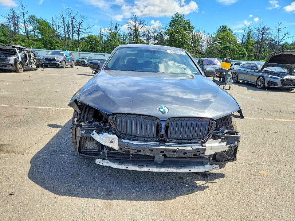 2018 BMW 530XE 5