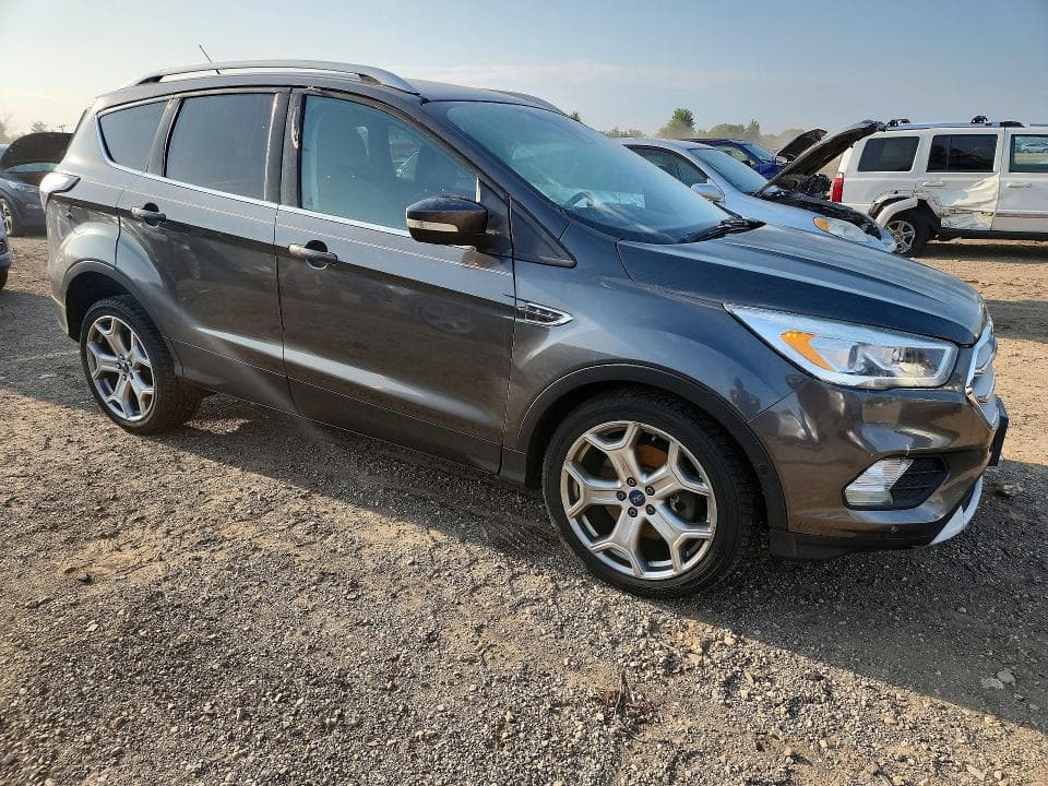 2017 FORD ESCAPE TITANIUM 4
