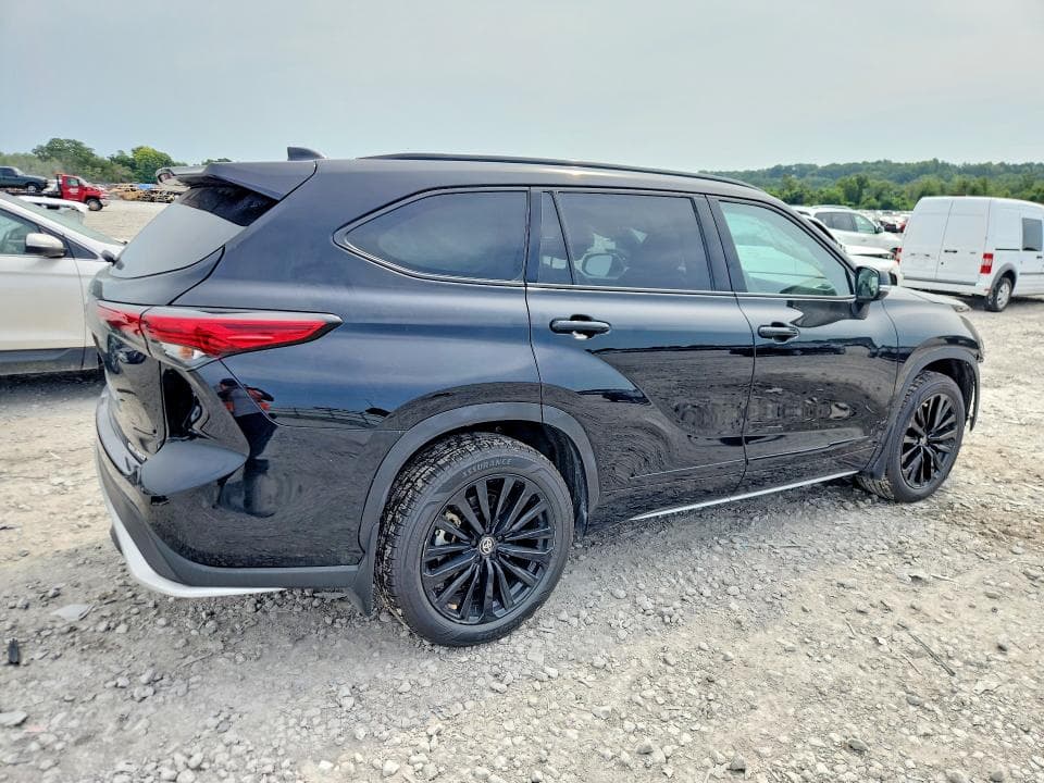 2023 TOYOTA HIGHLANDER XSE 3