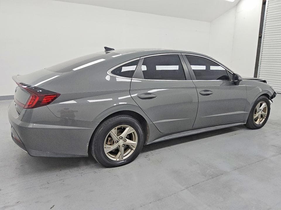 2021 HYUNDAI SONATA SE 3