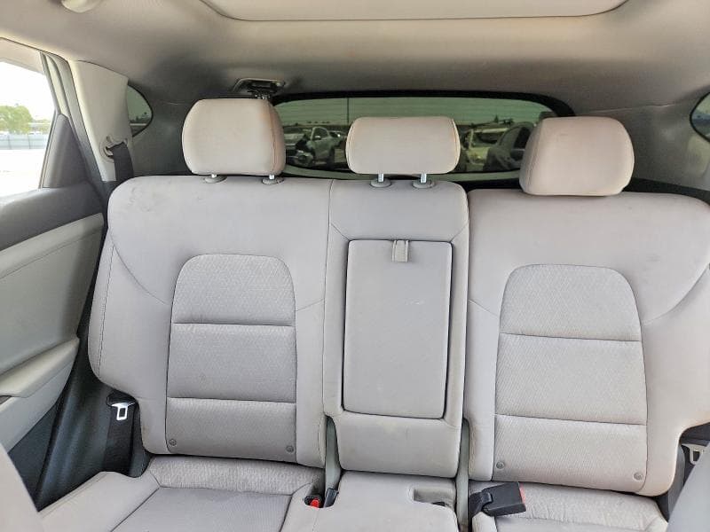 2018 HYUNDAI TUCSON VALUE 10